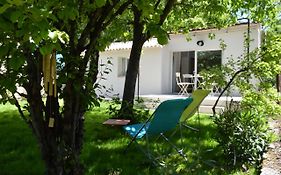 Charmante Maisonnette Independante A Goult En Luberon